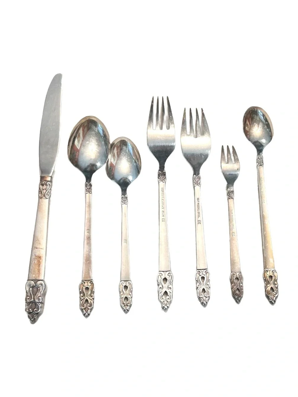 1847 Rogers Bros King Frederik Silverplate Set of Seven Pieces
